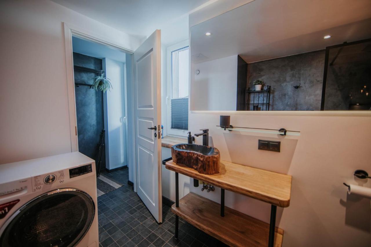Pinska Guesthouse Cozy Apartment 빌얀디 외부 사진