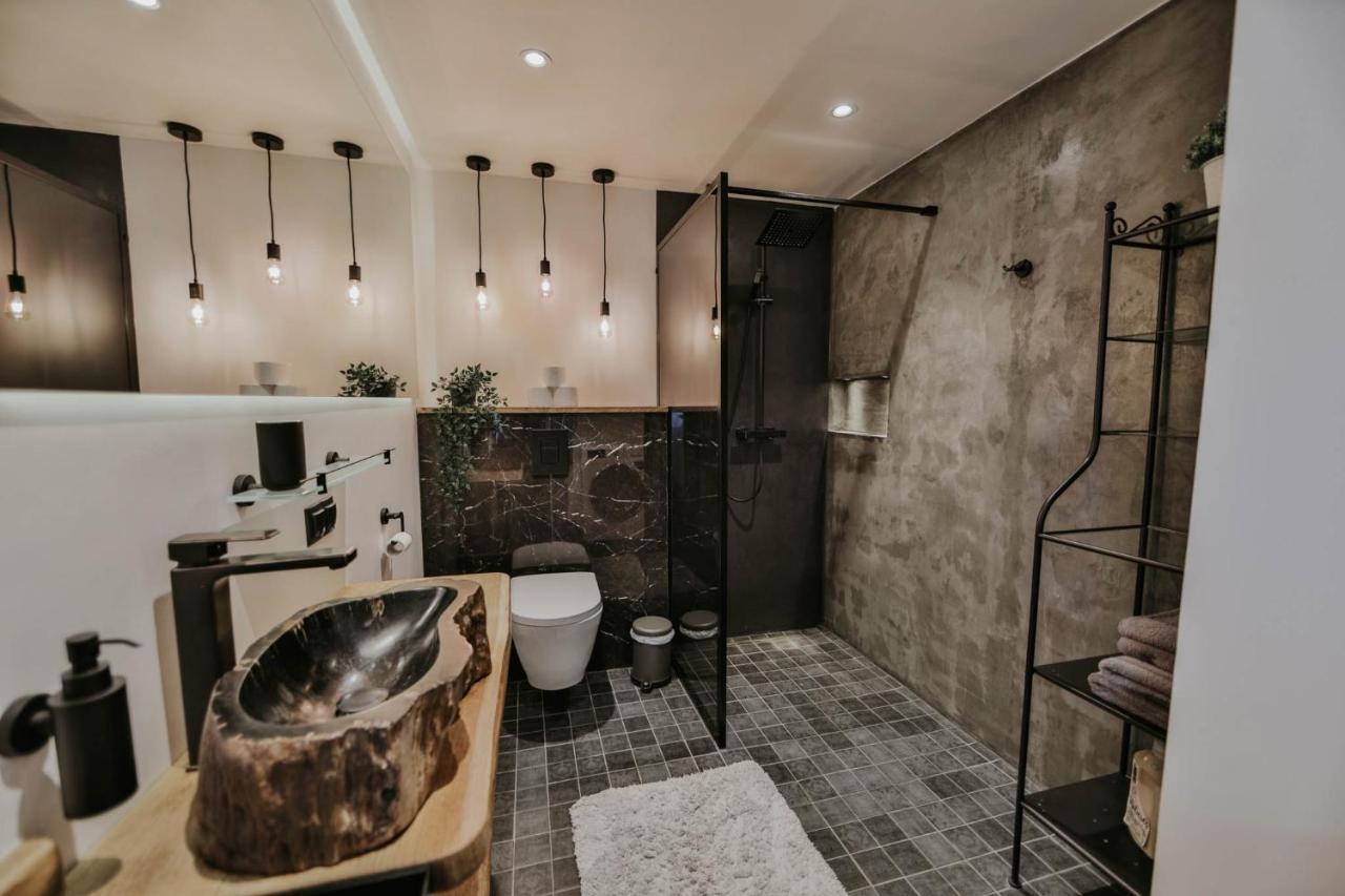Pinska Guesthouse Cozy Apartment 빌얀디 외부 사진
